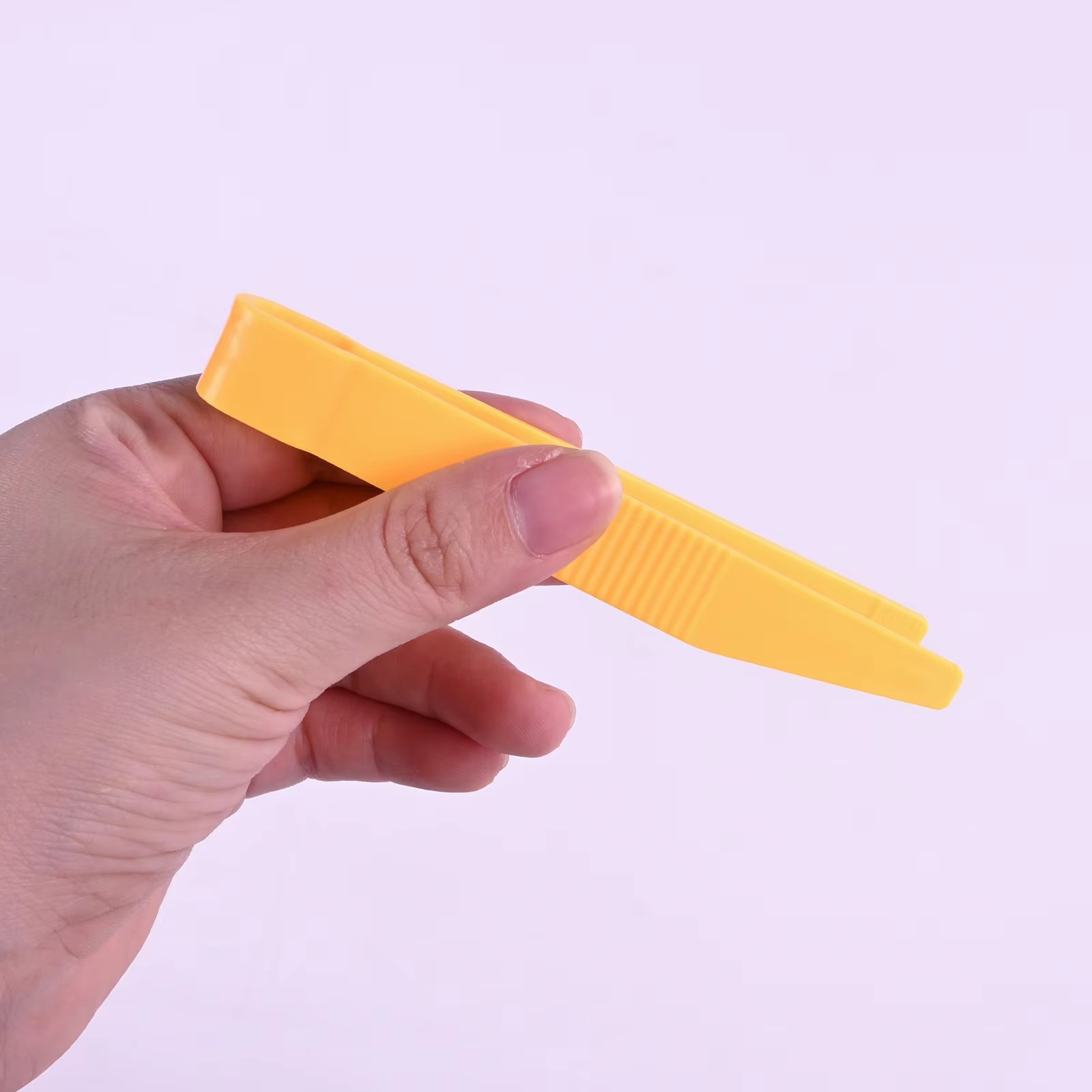 Adventure Insect Capsule Clip  - Outdoor Adventure Games 评论和价格